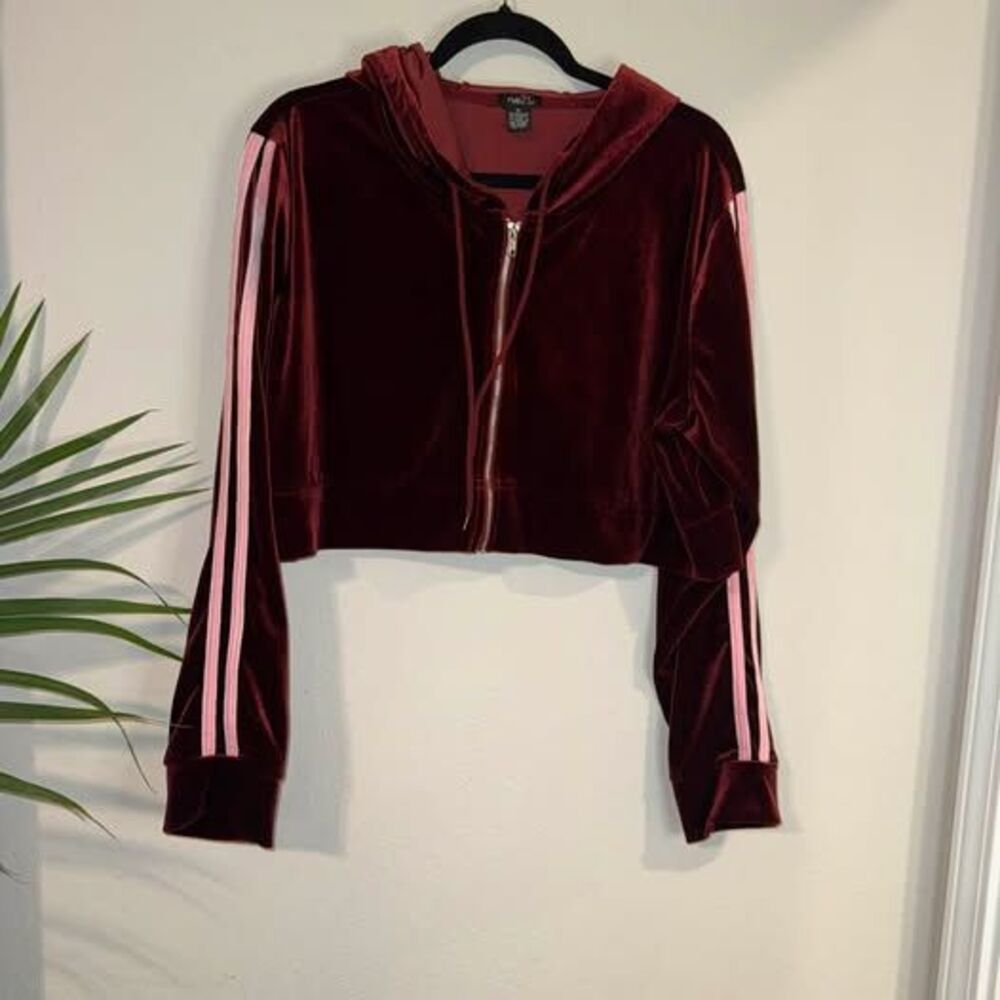 Y2K rue21 XL Burgundy Velvet Cropped Zip-Up Hoodie